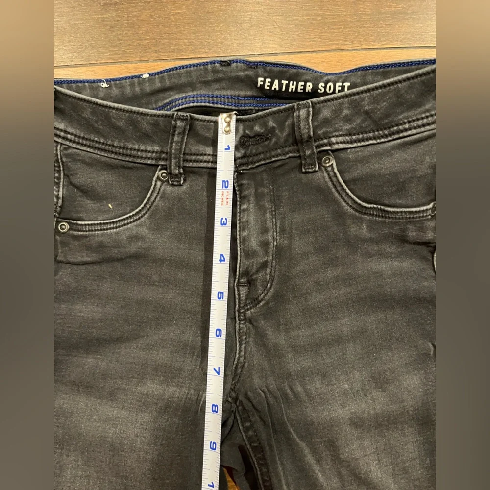 Used Feathersoft charcoal black low waist leggings, size 27/32 - Picture 7 of 9